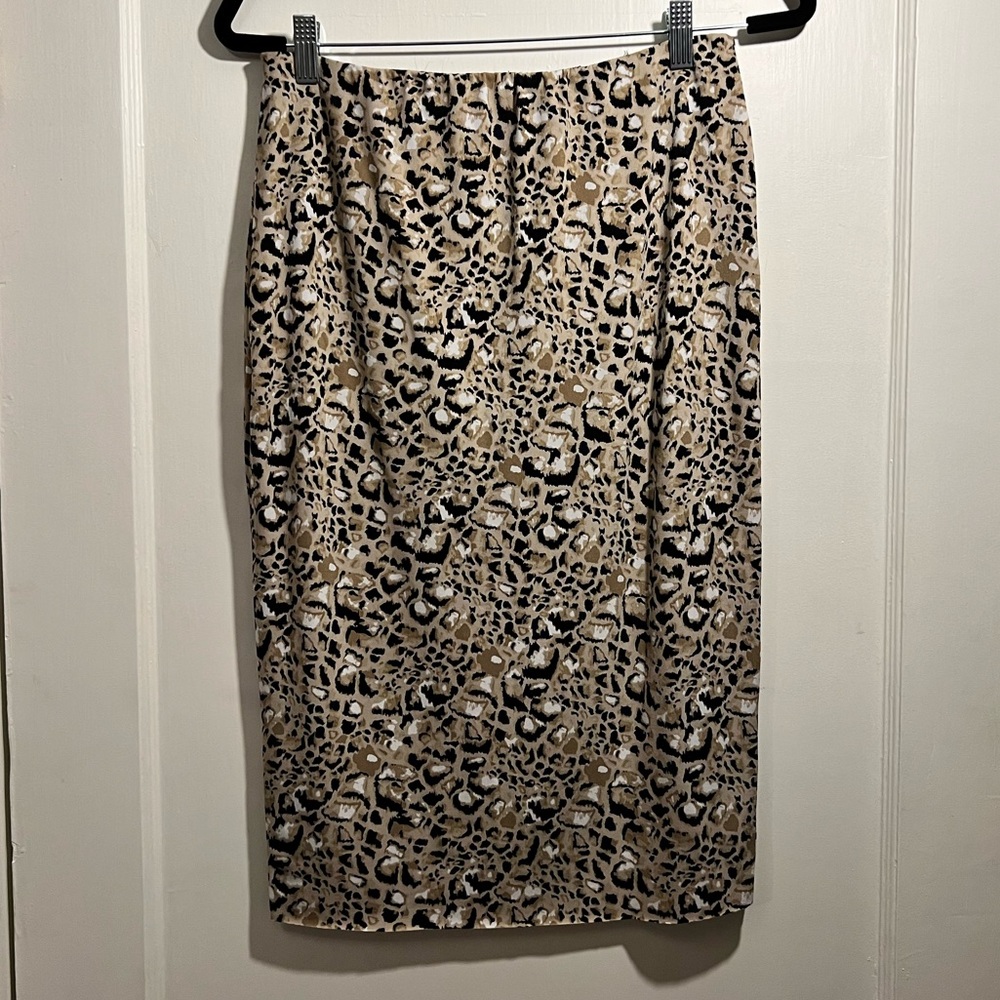 Vince Camuto animal print casual pencil skirt size M